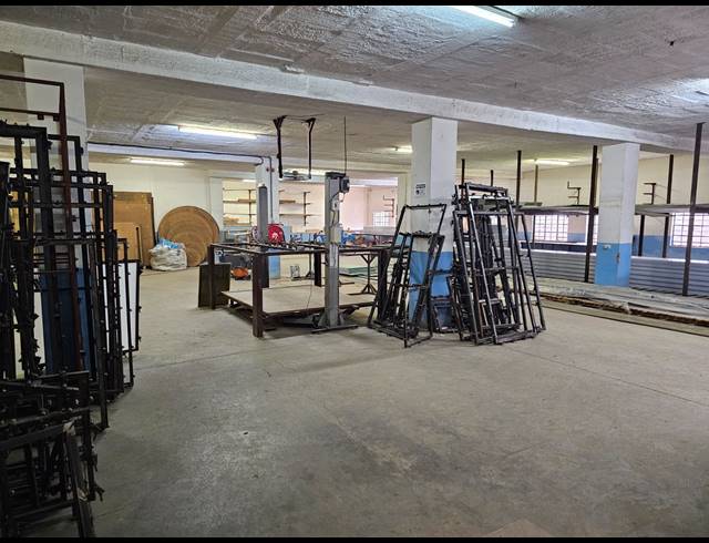 2,900M² FACTORY FOR SALE IN KYA SANDS